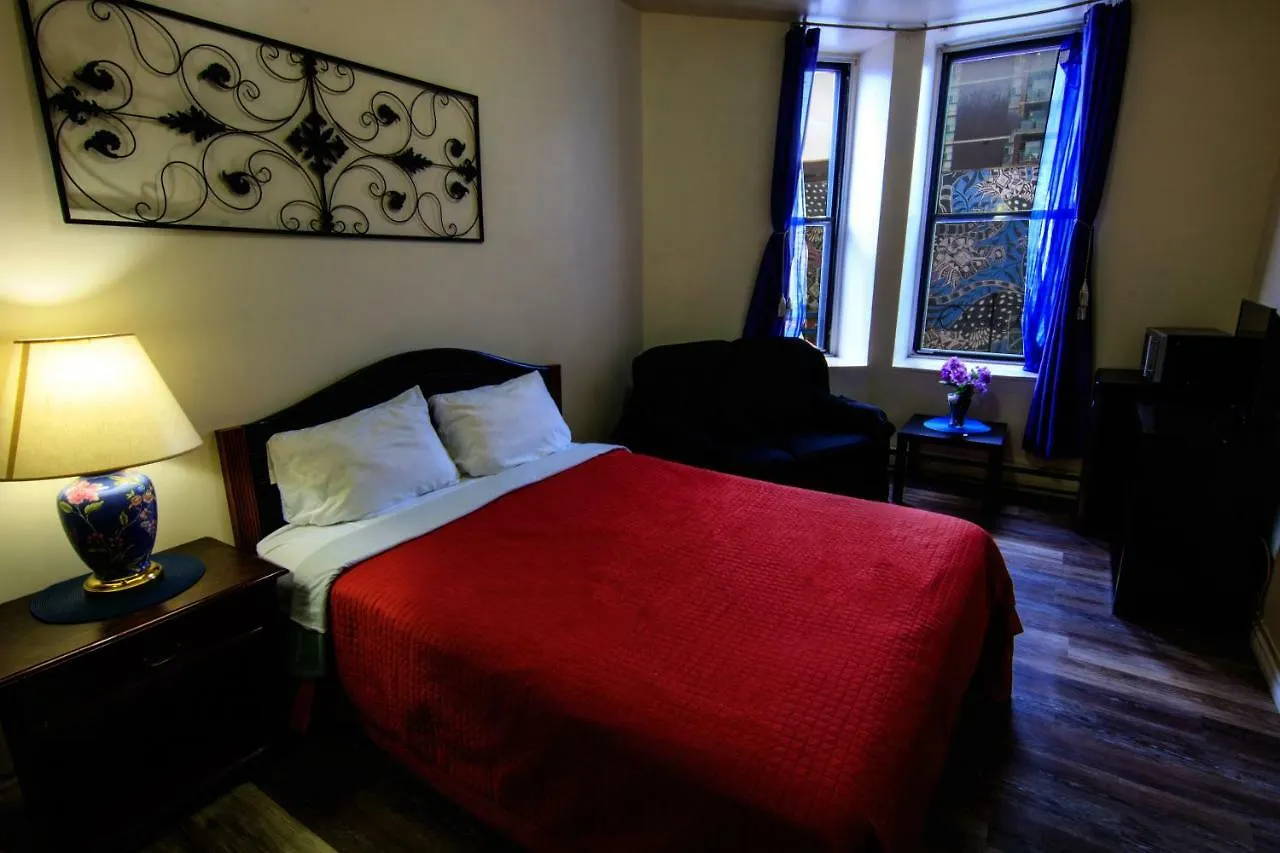 Hotel Casa Bella Montreal 2*,